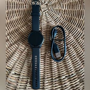 GARMIN VENU Slate Stainless Steel Bezel with Black Case and Silicone Band